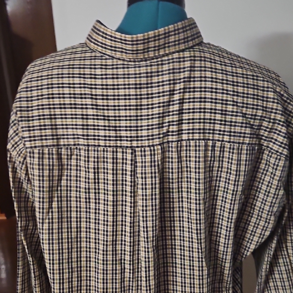 3/$35 Van Heusen Men's Plaid Shirt - Black and Cream - Picture 10 of 11